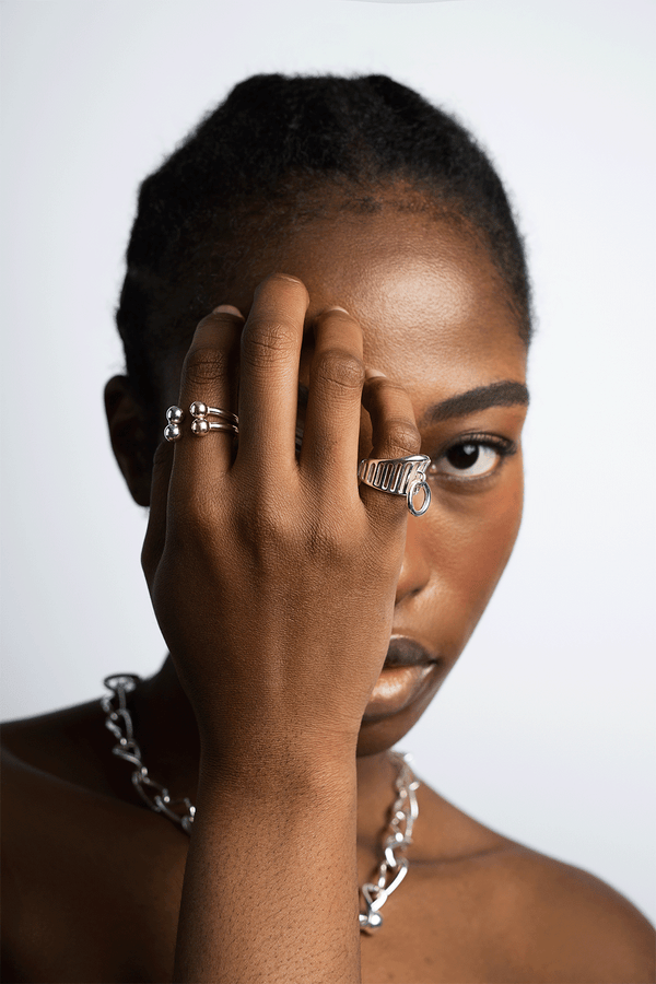 2Close Ring and Caged Ring