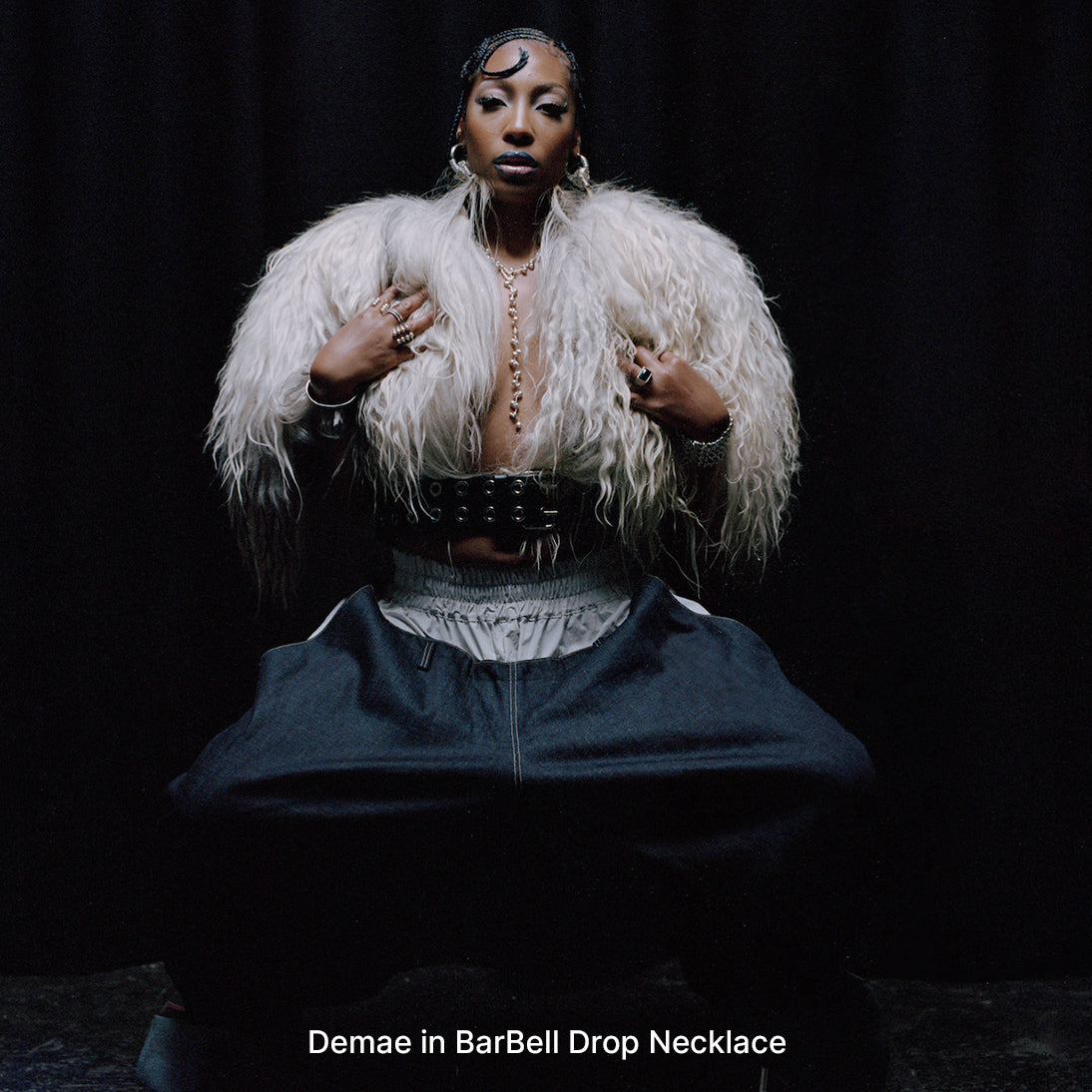 Demae in BarBell Drop Necklace